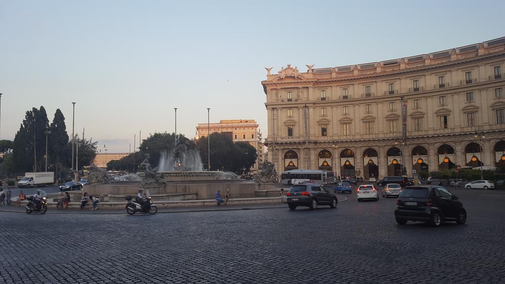 Una Finestra Su Monti Rome Luaran gambar